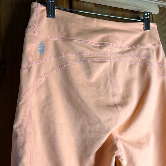 Free People Movement Biker Baby Shorts Orange Peach Athleisure Women’s Medium - Picture 8 of 8